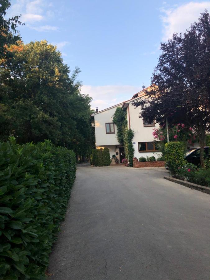 Pansion Lazine Ξενοδοχείο Međugorje Εξωτερικό φωτογραφία